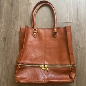 ABERCROMBIE & FITCH LARGE LEATHER TOTE BAG